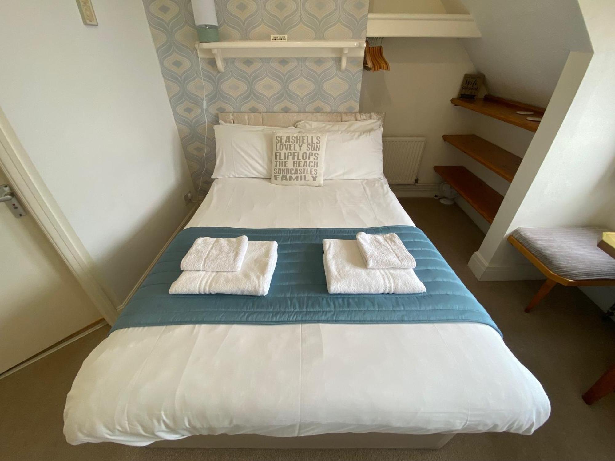 Pebbles Guest House Southend-on-Sea Room photo